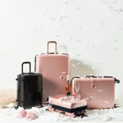 IT Luggage Helixian - 3pc Set (Metallic Rose Gold) -IT Luggage Sales 10 952eb2fd 9cf2 4f34 a96f 4183619149f7