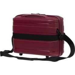 IT Luggage Momentous - 4-Piece Set (German Red) -IT Luggage Sales 32755 UK15 2886 15GermanredSSBackpanel 1