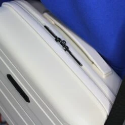 IT Luggage Momentous - Vanity Case (Pumice Stone) 13 IT Luggage Momentous - Vanity Case (Pumice Stone) -IT Luggage Sales 5 c4a24aa6 fe02 44e7 bc18 199a5bb77b3a