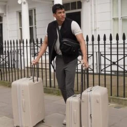 IT Luggage Spontaneous - Medium Plus (Feather Grey) -IT Luggage Sales 6 09d2dd32 fee4 4380 a178 9e837c54bb0e